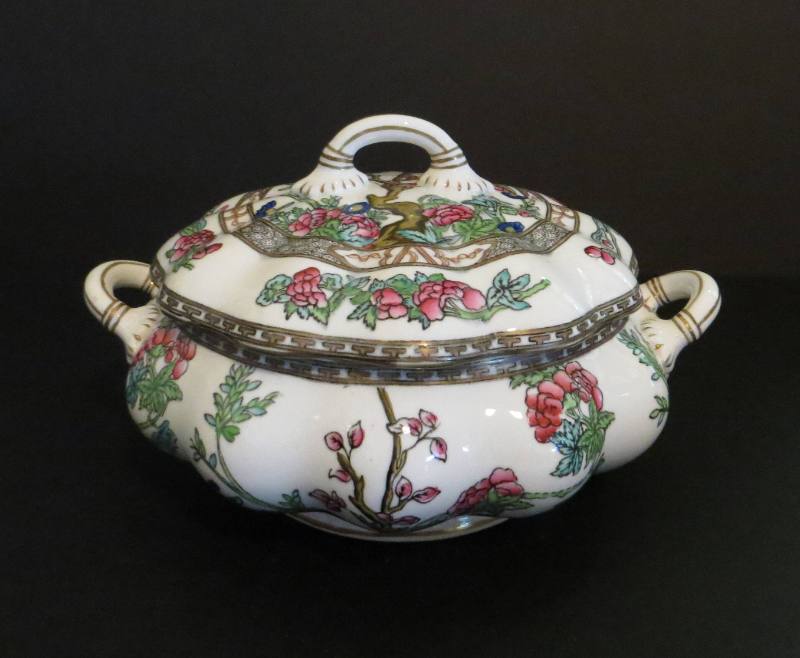 Covered Serving Bowl