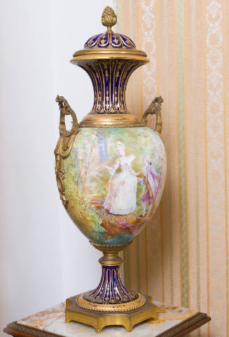 Urn