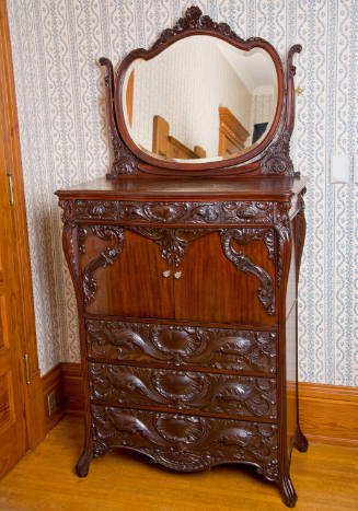 Chiffonier
