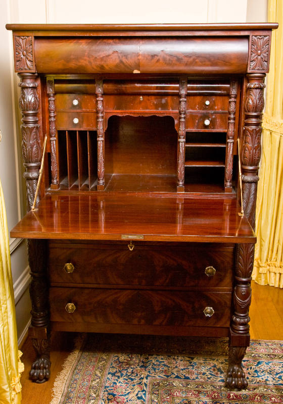 Fall-Front Desk