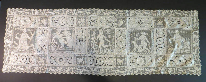 Table Scarf