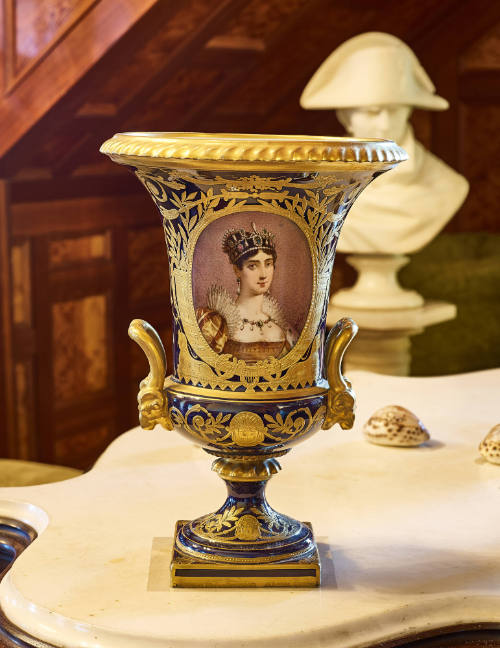 Urn
