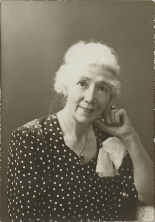 Original photograph is in Stark 13-185 file.